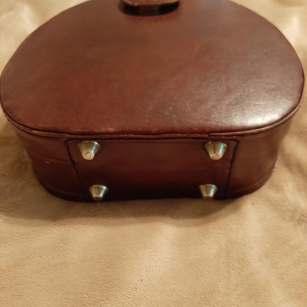 1970's Elliot Lucca, dark brown leather hat box purse. Made in Indonesia. - Picture 3 of 5